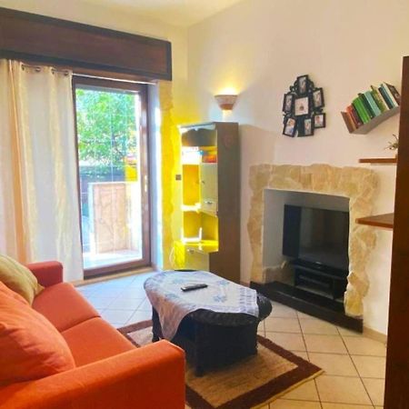 Apartamento Un Posto Al Sole Bríndisi Exterior foto