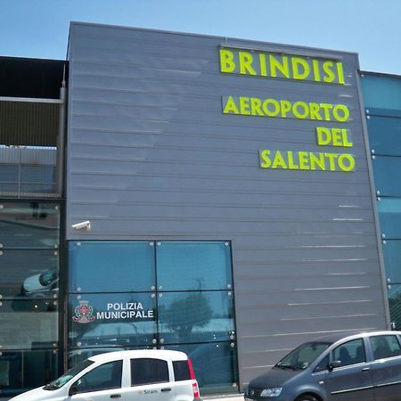 Apartamento Un Posto Al Sole Bríndisi Exterior foto