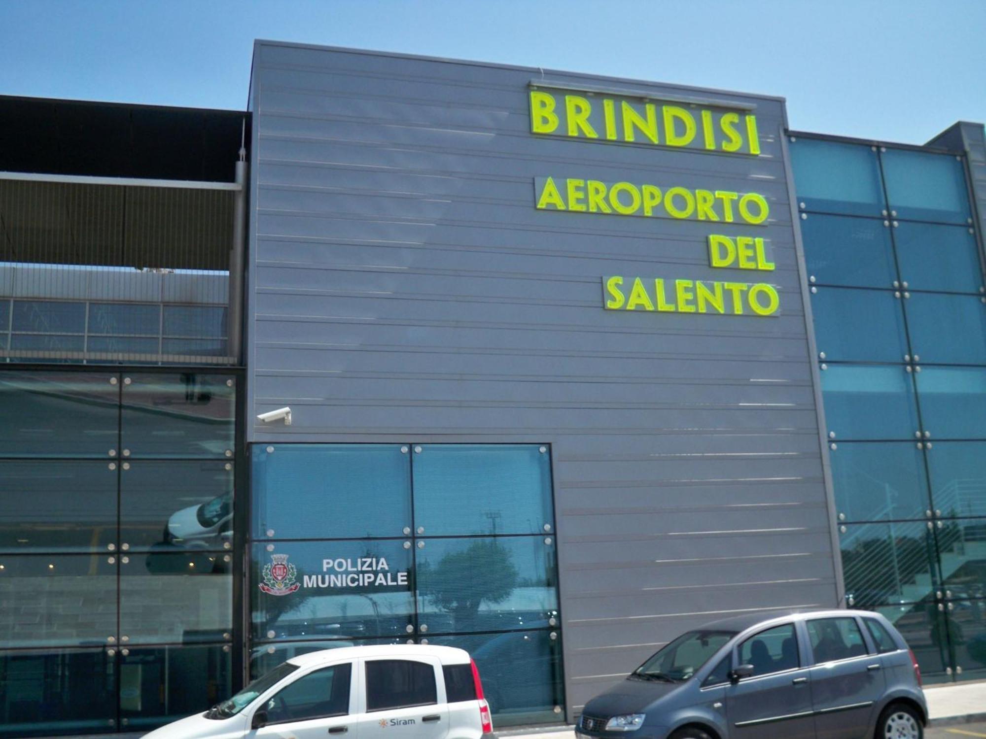 Apartamento Un Posto Al Sole Bríndisi Exterior foto